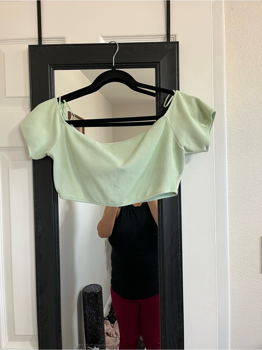 ZARA Cropped Puff Sleeve Top in Mint Green